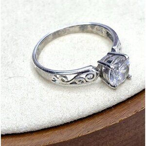 Chapel Zenray CZ Ring 925 Sterling Silver Size 8.5